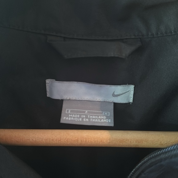 Nike jacket - Picture 3 of 4